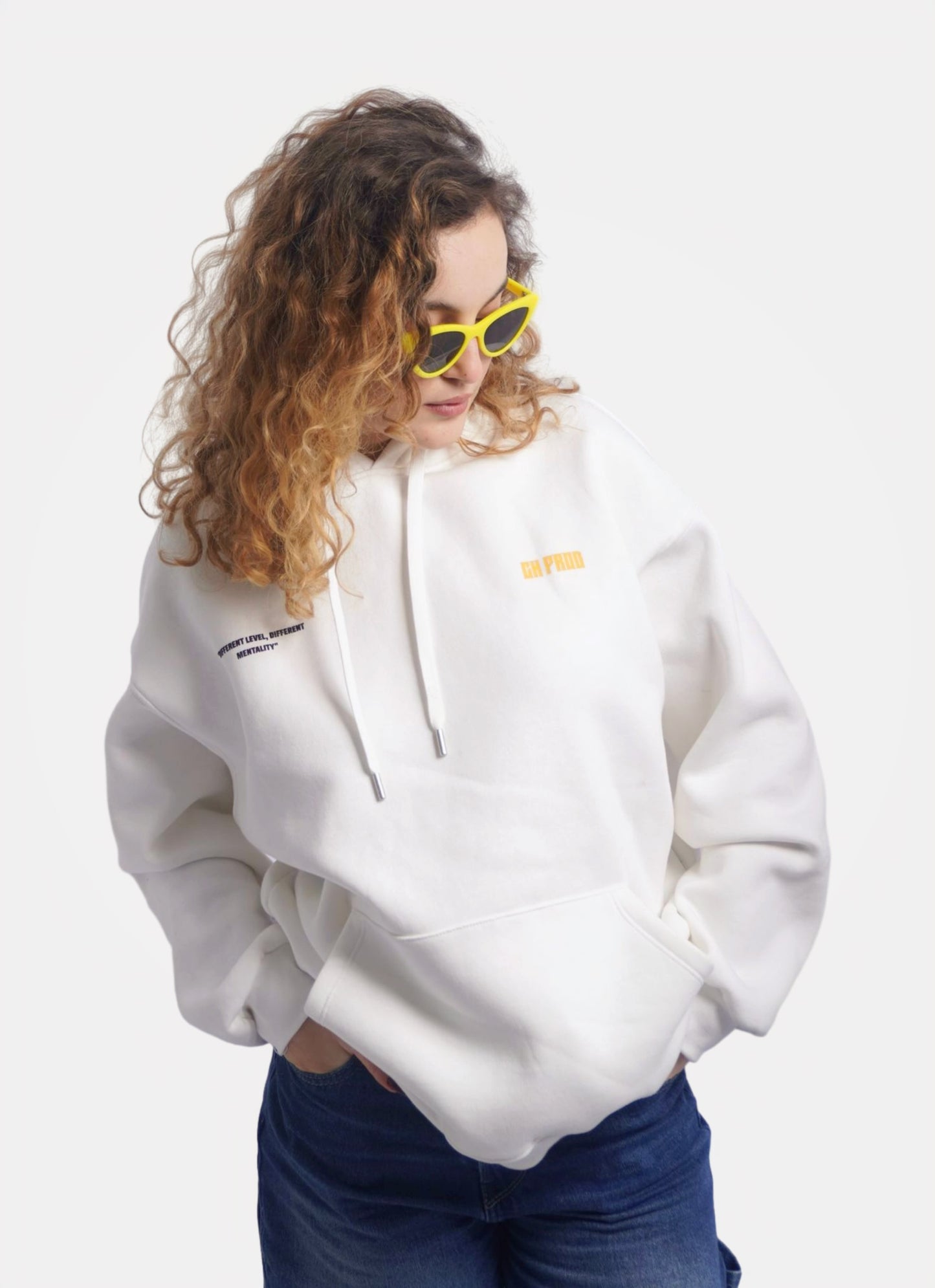 WHITE HOODIE ' MENTALITY '