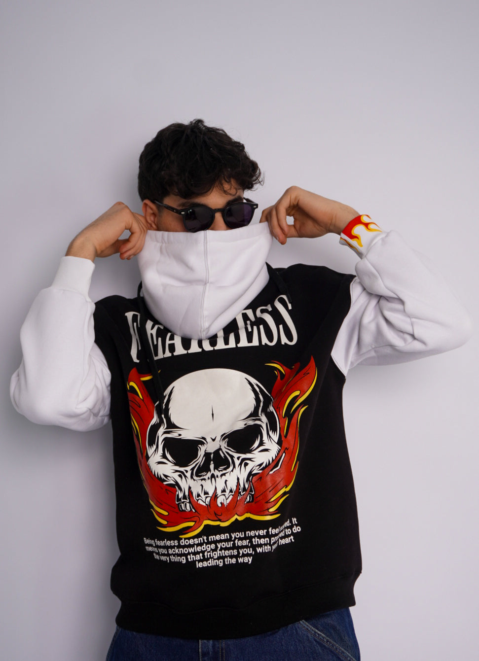 BLACK & WHITE HOODIE ' FEARLESS '