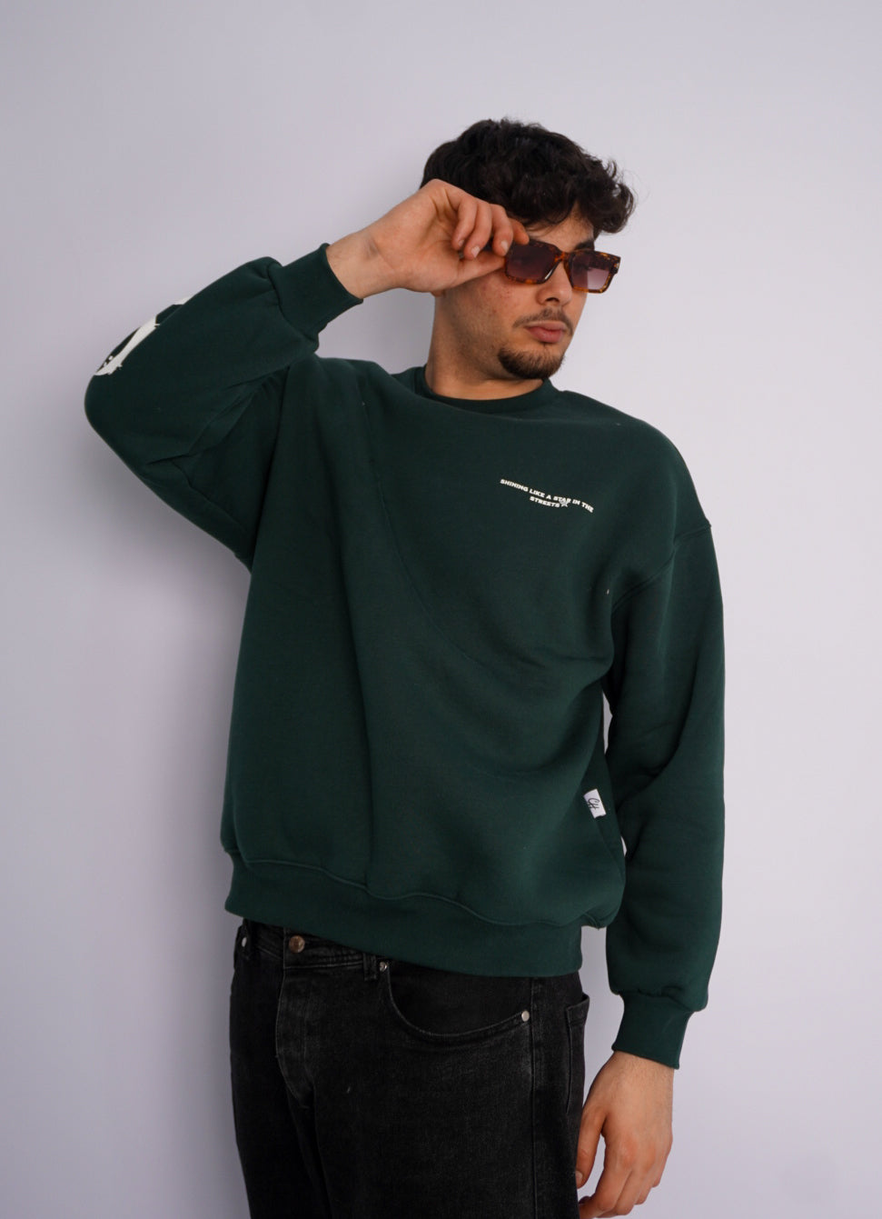 GREEN SWEAT SHIRT ' ALL EYES ON ME '
