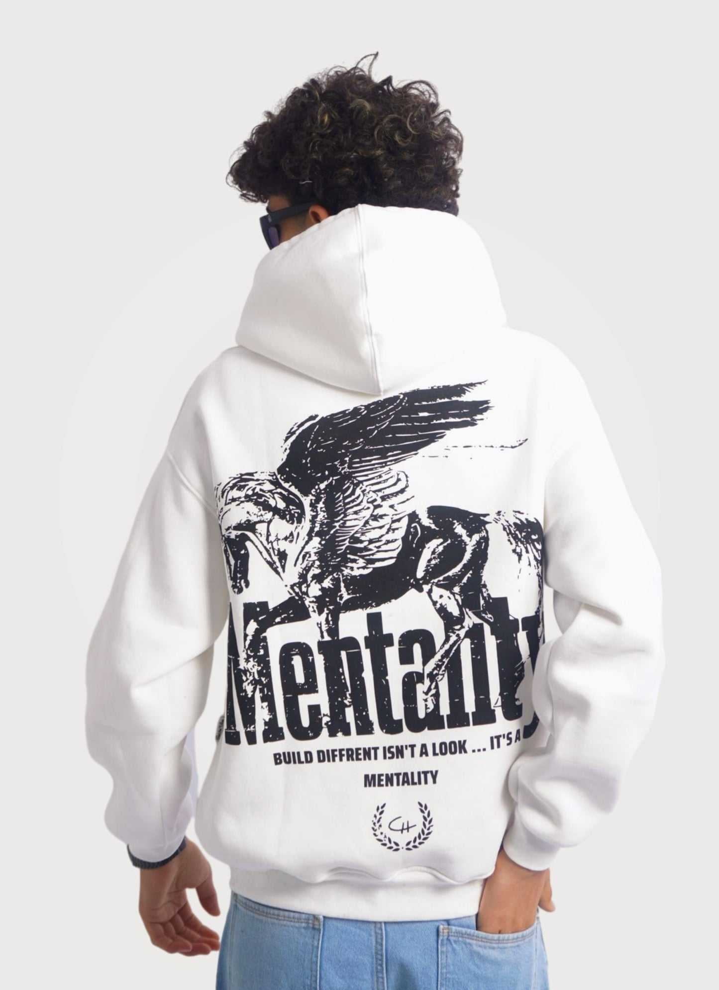 WHITE HOODIE ' MENTALITY '