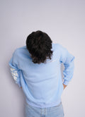 BLEU SWEAT SHIRT ' ALL EYES ON ME '