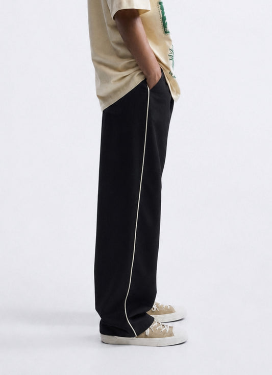 BLACK SWEAT PANTS / BAGGY
